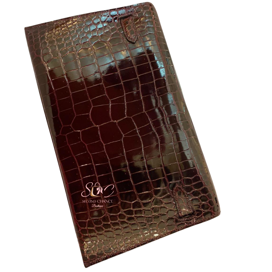 Hermes kelly elan crocodile porosus  Bordeaux colour gold hardware  Stamp W Full set and invoice