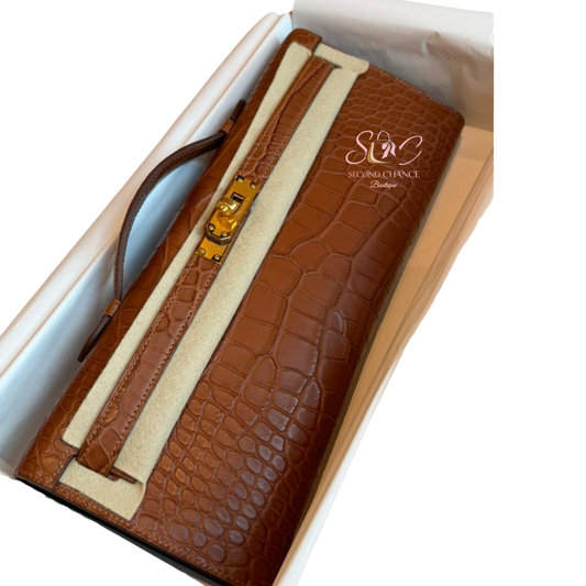 Hermes kelly cut crocodile matt  Gold colour gold hardware  Stamp k 2025 December invoice and cities